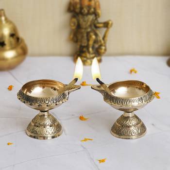 One set of 2 designer brass diyas 1