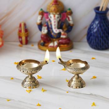 One set of 2 designer brass diyas 2