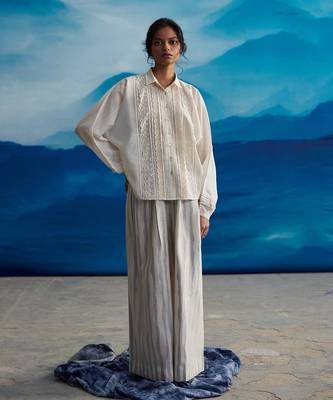 Marrila dolman lace shirt 1