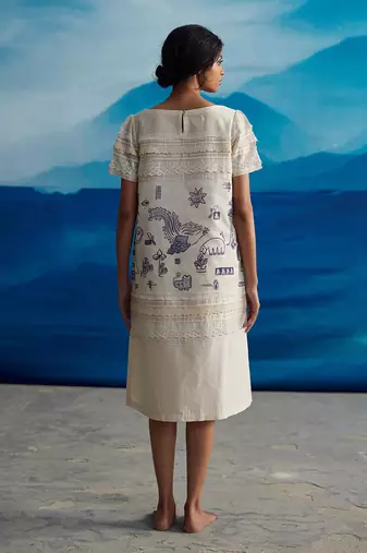 Camellia shift dress
