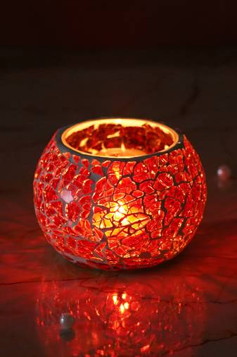 One red mosiac glass decorative tea light holder/diya