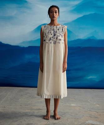 Mignon pleated neck dress 1