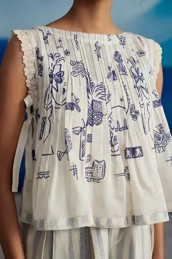 Calantha pleated top