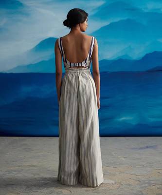 Madelief low back top 5