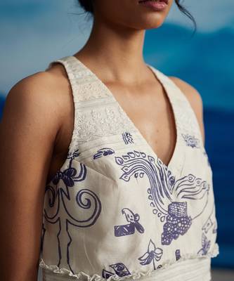 Salvia v-neck top 3