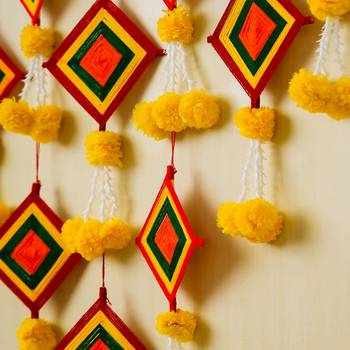 Pack of 10 artificial marigold flowers with colorful woolen kite hangings 4