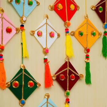 Pack of 10 multicolor woollen kite hanging decoration 2