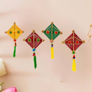 Pack of 4 multicolor woollen kite hanging decoration 1