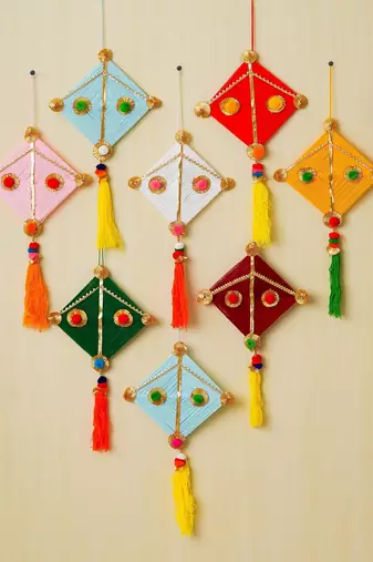 Pack of 8 multicolor woollen kite hanging decoration