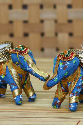 One elephant design handcrafted tea light holder