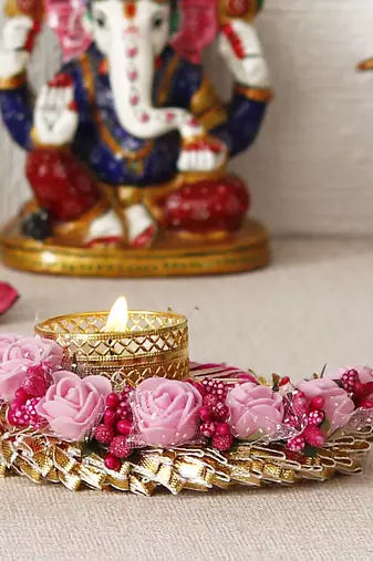 One designer handcrafted floral tea light holder