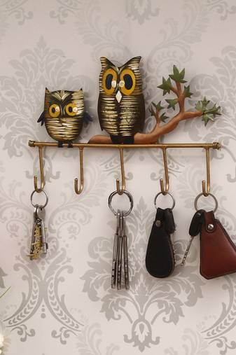One owl theme colorful tribal art 5 hooks iron key holder