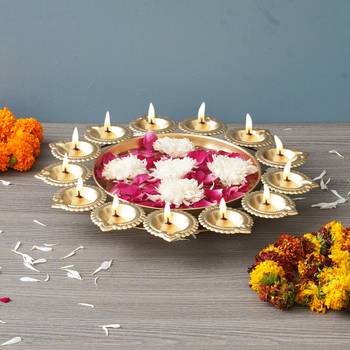 One golden metal handcrafted designer urli with 13 diyas 4