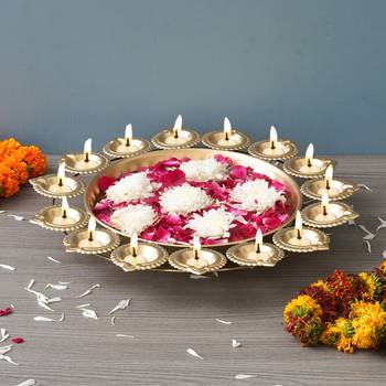 One golden metal handcrafted designer urli with 15 diyas 4