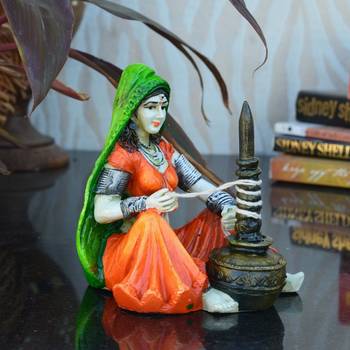 One rajasthani lady using makhan handi handcrafted decorative polyresin showpiece 4
