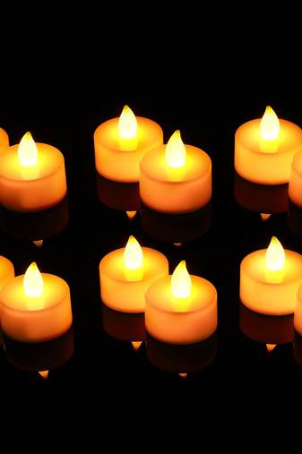 One acrylic flameless and smokeless decorative led tea light candles (set of 6)