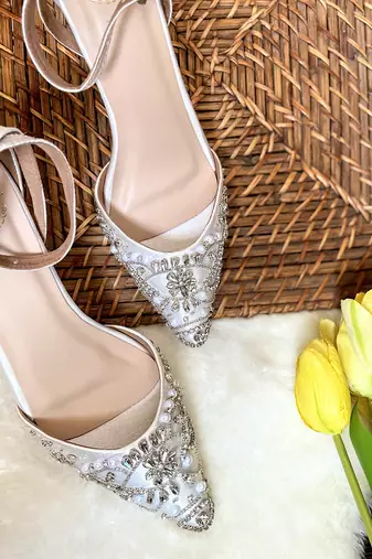 White diamond pumps