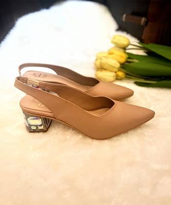 Nude diamond pumps 3