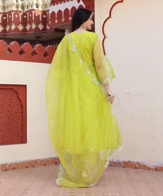 Green organza anarkali set 4