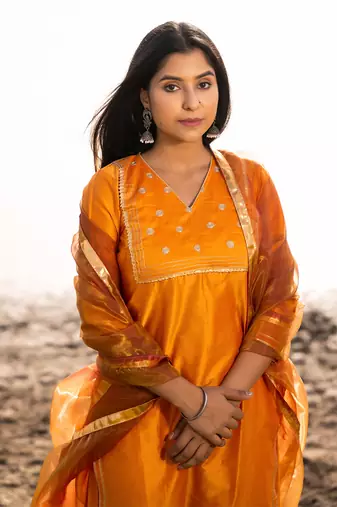 Jashn cotton silk suit set