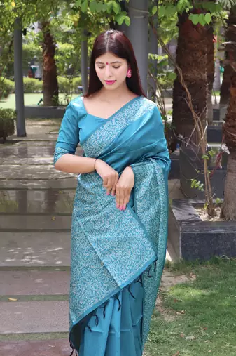 Women's Firozi Handloom  Silk Blend Printed Border Traditional Saree with Blouse