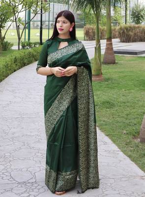 Women's Green Handloom  Silk Blend Printed Border Traditional Saree with Blouse 1