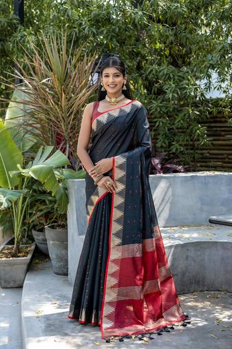 Women's Black Tussar Silk Blend Temple Border with Zari Lining Traditional Saree with Blouse