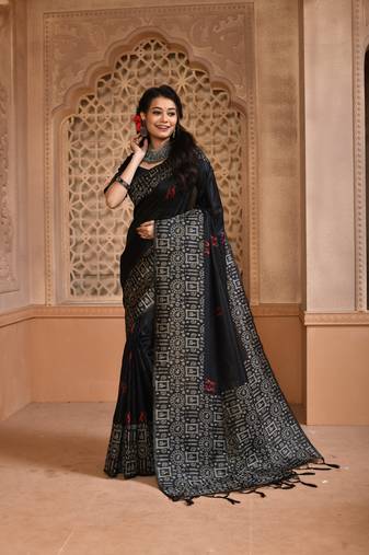 Women's Black Handloom  Silk Blend Weaving Pallu Traditional Saree with Blouse