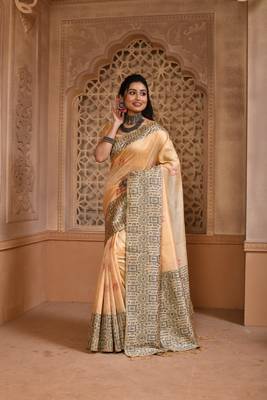 Women's Cream Handloom  Silk Blend Weaving Pallu Traditional Saree with Blouse 2
