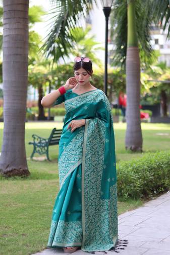 Women's Rama Handloom  Silk Blend Weaving Pallu Traditional Saree with Blouse