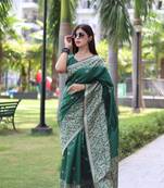 Women's Green Handloom  Silk Blend Weaving Pallu Traditional Saree with Blouse