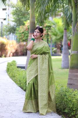Women's Mehendi Handloom  Silk Blend Weaving Pallu Traditional Saree with Blouse 1