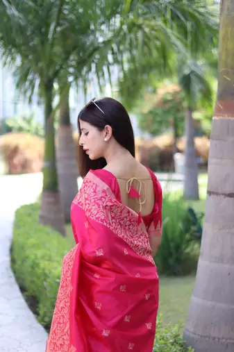 Women's Rani Pink Handloom  Silk Blend Weaving Pallu Traditional Saree with Blouse