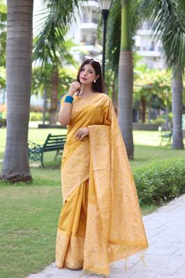 Women's Yellow Handloom  Silk Blend Weaving Pallu Traditional Saree with Blouse 2