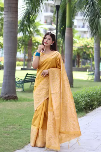Women's Yellow Handloom  Silk Blend Weaving Pallu Traditional Saree with Blouse