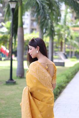 Women's Yellow Handloom  Silk Blend Weaving Pallu Traditional Saree with Blouse 4