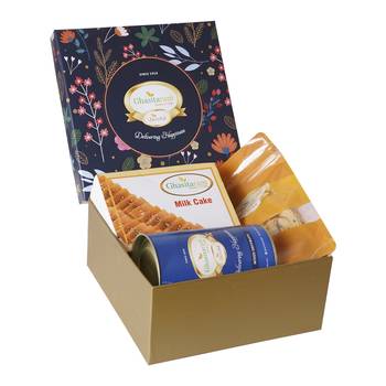 Ghasitaram hamper box small with milk cake 2