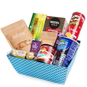 Perfect basket hamper  of 10 goodies 1