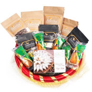 Golden net basket hamper  of 18 goodies 1