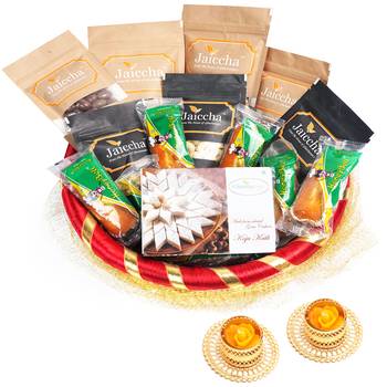 Golden net basket hamper  of 18 goodies with 2 t-lites 1