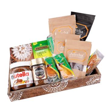 Wooden tray hamper with kaju katlis 1