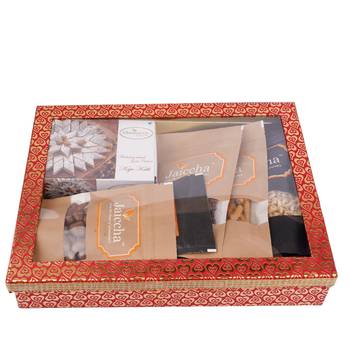 Hamper box 6 goodies with kaju katlis 1