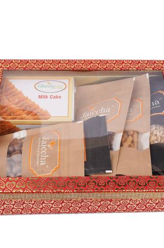 Hamper box 6 goodies with milk cakes