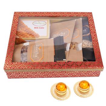 Hamper box 6 goodies with milk cakes with 2 t-lites 1