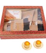 Hamper box 6 goodies with milk cakes with 2 t-lites