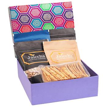 Gourmet hamper box of roasted namkeens 1