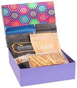 Gourmet hamper box of roasted namkeens