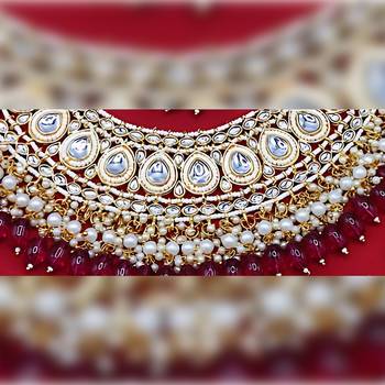 Indian gold plated kundan pearl choker bridal necklace jewellery set with earrings and mangtika. 2