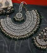 Indian gold plated kundan pearl choker bridal necklace jewellery set with earrings and mangtika.