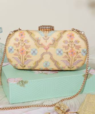 Avira capsule clutch- yellow 2